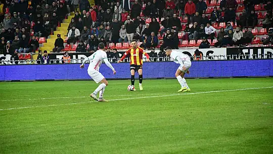 Trendyol Süper Lig: Kayserispor: 0 - Alanyaspor: 0 (İlk yarı)