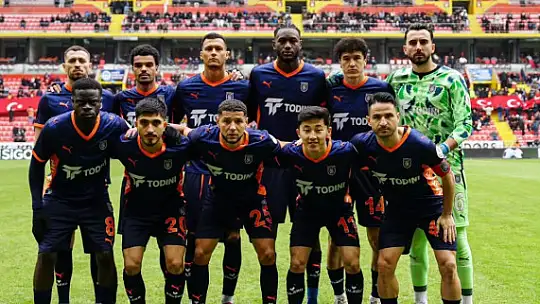 Trendyol Süper Lig: Kayserispor: 0 - RAMS Başakşehir: 1 (İlk yarı)