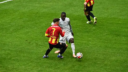 Trendyol Süper Lig: Kayserispor: 1 - Kocaelispor: 2 (Maç sonucu)