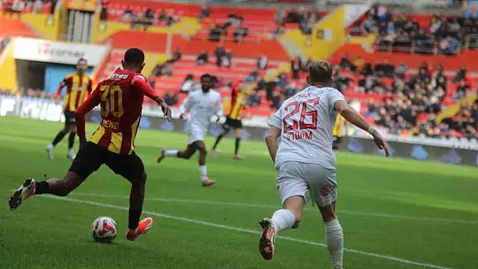 Trendyol Süper Lig: Kayserispor: 0 - Antalyaspor: 0 (Maç devam ediyor)