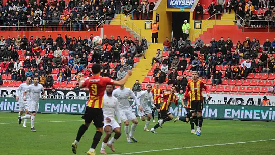 Trendyol Süper Lig: Kayserispor: 0 - Antalyaspor: 0 (Maç devam ediyor)