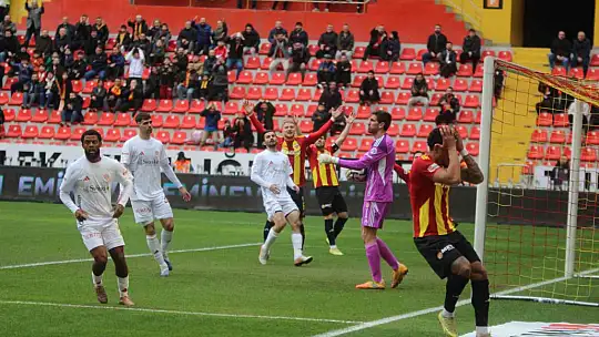 Trendyol Süper Lig: Kayserispor: 0 - Antalyaspor: 0 (Maç devam ediyor)