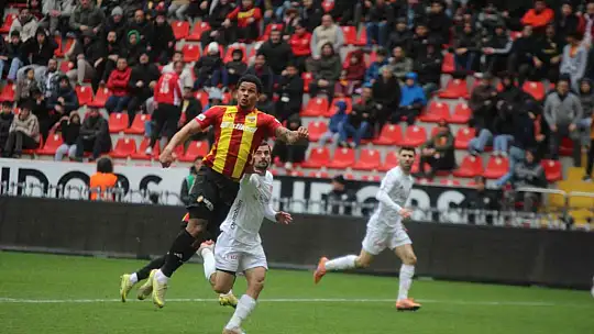Trendyol Süper Lig: Kayserispor: 0 - Antalyaspor: 0 (İlk yarı)