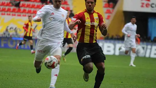 Trendyol Süper Lig: Kayserispor: 0 - Antalyaspor: 0 (İlk yarı)
