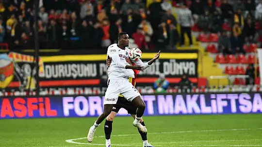 Trendyol Süper Lig: Kayserispor: 0 - Trabzonspor: 2 (İlk yarı)