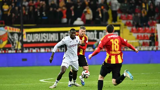 Trendyol Süper Lig: Kayserispor: 0 - Trabzonspor: 2 (İlk yarı)