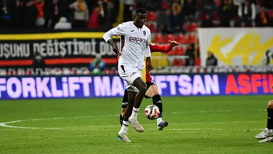 Trendyol Süper Lig: Kayserispor: 0 - Trabzonspor: 2 (İlk yarı)