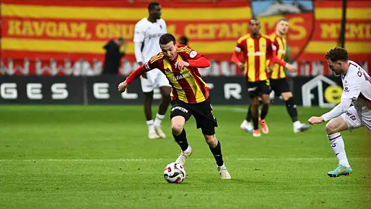 Trendyol Süper Lig: Kayserispor: 0 - Trabzonspor: 2 (İlk yarı)