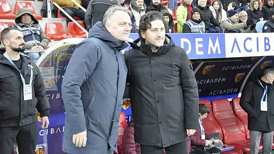 Trendyol Süper Lig: Kayserispor: 0 - Trabzonspor: 2 (İlk yarı)