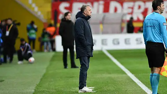 Trendyol Süper Lig: Kayserispor: 0 - Trabzonspor: 2 (İlk yarı)