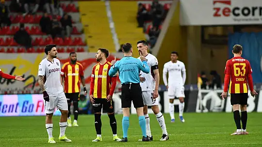 Trendyol Süper Lig: Kayserispor: 0 - Trabzonspor: 2 (İlk yarı)