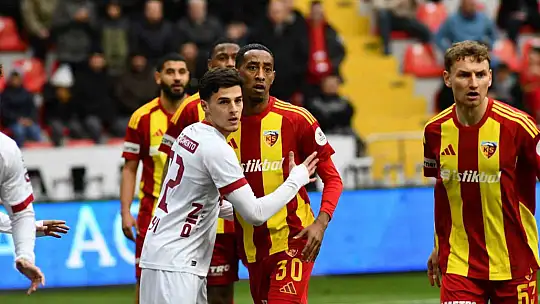 Trendyol Süper Lig: Kayserispor: 0 - Fatih Karagümrük: 0 (İlk yarı)