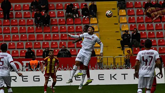 Trendyol Süper Lig: Kayserispor: 0 - Fatih Karagümrük: 0 (İlk yarı)