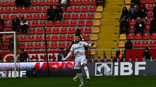 Trendyol Süper Lig: Kayserispor: 0 - Fatih Karagümrük: 0 (İlk yarı)