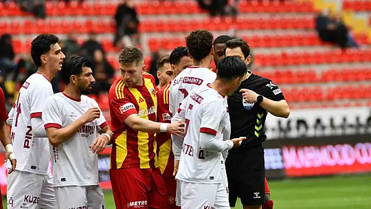 Trendyol Süper Lig: Kayserispor: 0 - Fatih Karagümrük: 0 (İlk yarı)