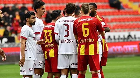 Trendyol Süper Lig: Kayserispor: 0 - Fatih Karagümrük: 0 (İlk yarı)