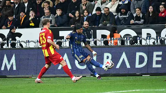 Trendyol Süper Lig: Kayserispor: 0 - Fenerbahçe: 1 (İlk yarı)