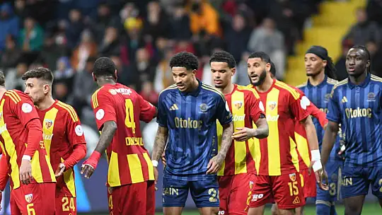 Trendyol Süper Lig: Kayserispor: 0 - Fenerbahçe: 1 (İlk yarı)