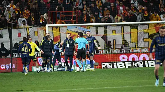 Trendyol Süper Lig: Kayserispor: 0 - Fenerbahçe: 1 (İlk yarı)