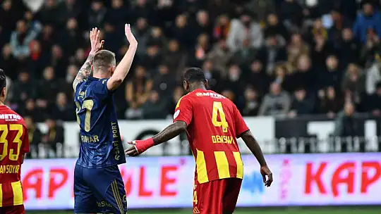 Trendyol Süper Lig: Kayserispor: 0 - Fenerbahçe: 1 (İlk yarı)