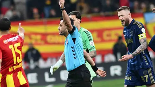 Trendyol Süper Lig: Kayserispor: 0 - Fenerbahçe: 1 (İlk yarı)