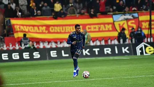 Trendyol Süper Lig: Kayserispor: 0 - Fenerbahçe: 1 (İlk yarı)