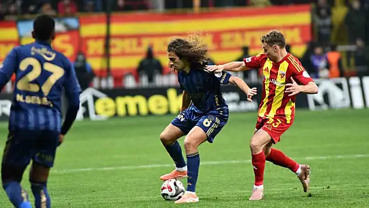 Trendyol Süper Lig: Kayserispor: 0 - Fenerbahçe: 1 (İlk yarı)
