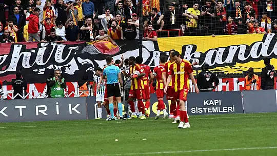 Trendyol Süper Lig: Kayserispor: 0 - Çaykur Rizespor: 0 (İlk yarı)