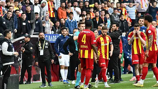 Trendyol Süper Lig: Kayserispor: 0 - Çaykur Rizespor: 0 (İlk yarı)