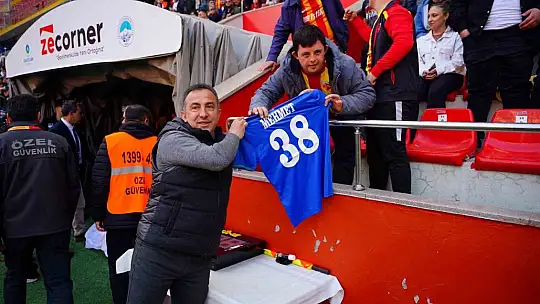 Trendyol Süper Lig: Kayserispor: 0 - Çaykur Rizespor: 0 (İlk yarı)