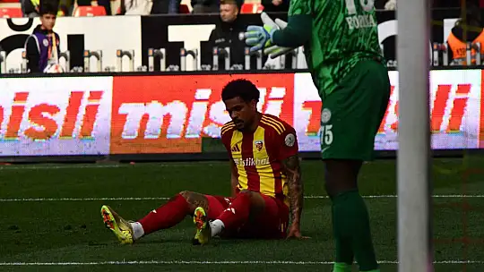 Trendyol Süper Lig: Kayserispor: 0 - Çaykur Rizespor: 0 (İlk yarı)