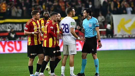Trendyol Süper Lig: Kayserispor: 0 - Eyüpspor: 1 (İlk yarı)
