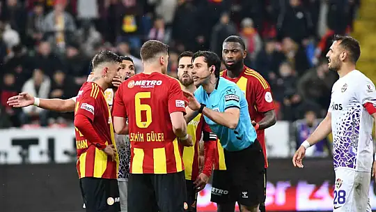 Trendyol Süper Lig: Kayserispor: 0 - Eyüpspor: 1 (İlk yarı)