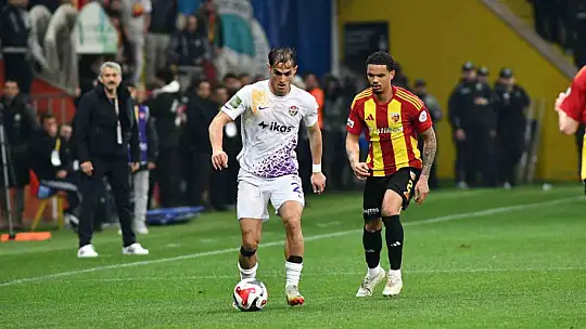 Trendyol Süper Lig: Kayserispor: 0 - Eyüpspor: 1 (İlk yarı)