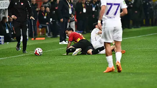 Trendyol Süper Lig: Kayserispor: 0 - Eyüpspor: 1 (İlk yarı)
