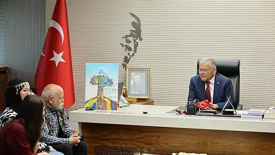 Türk Dünyası gençleri, Kültür Başkenti Kayseri'de Başkan Büyükkılıç'ı ziyaret etti