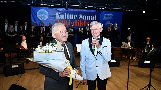 Türk Sanat Müziği konseri Kayserililerden büyük ilgi gördü