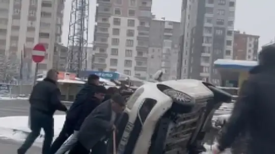 Türk usulü kurtarma kamerada