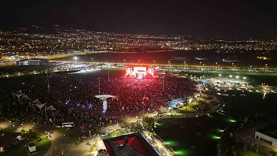 Türkiye Kültür Yolu Festivali ilk gününde büyükşehirin Millet Bahçesi'nde binlerce ziyaretçiyi ağırladı