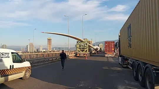 Türkiye'nin toplu ulaşımdaki ilk RES Projesi'nde önemli: 80 araçlık büyük türbin sevkiyatı başladı