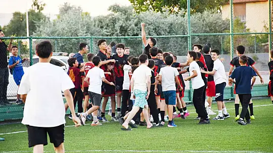 U13 Liginde şampiyon Fatih Yurt SK oldu