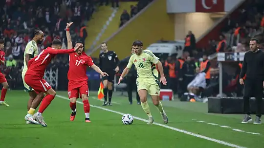 UEFA Uluslar Ligi: Türkiye: 0 - Galler: 0 (İlk yarı)