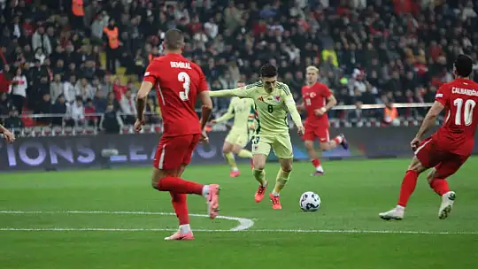 UEFA Uluslar Ligi: Türkiye: 0 - Galler: 0 (İlk yarı)