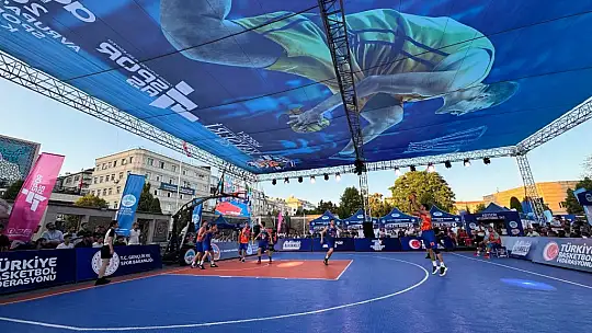Uluslararası Basketbol turnuvası devam ediyor