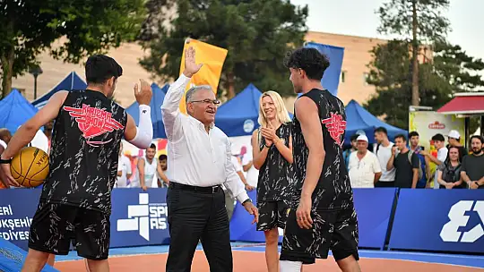 Uluslararası Basketbol turnuvası devam ediyor
