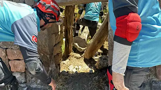 UMKE personeli Koramaz Vadisi'nde zorlu eğitim kampını başarıyla tamamladı