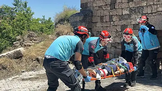 UMKE personeli Koramaz Vadisi'nde zorlu eğitim kampını başarıyla tamamladı