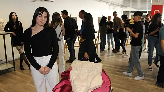 Üniversite öğrencileri hünerlerini sergiledi
