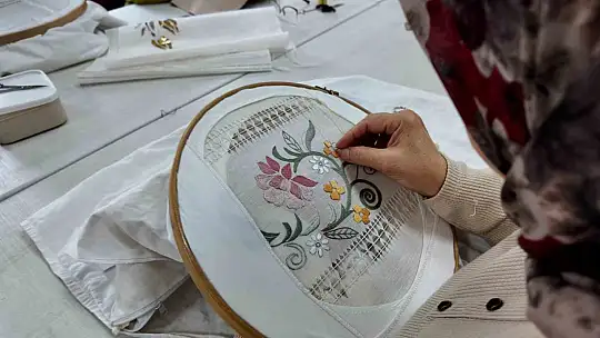 Unutulmaya yüz tutmuş el sanatları KAYMEK'te yeniden hayat buluyor