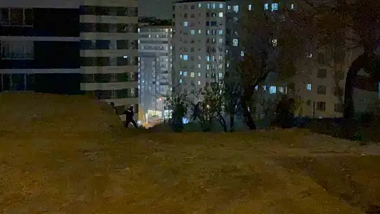 Uygulamada görevli polise çarpıp kaçtılar: 4 gözaltı